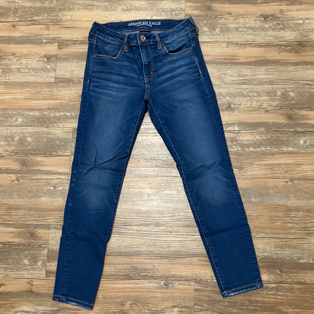 AEO medium wash jeggings
